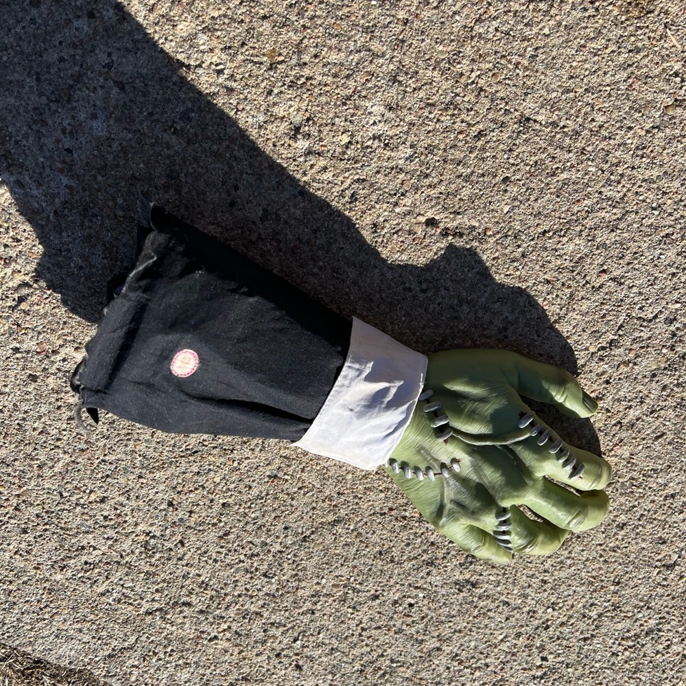 Vintage Gemmy Halloween Animated Crawling Frankenstein Hand Arm